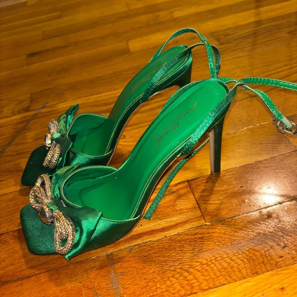 Green heels - Picture 2 of 4